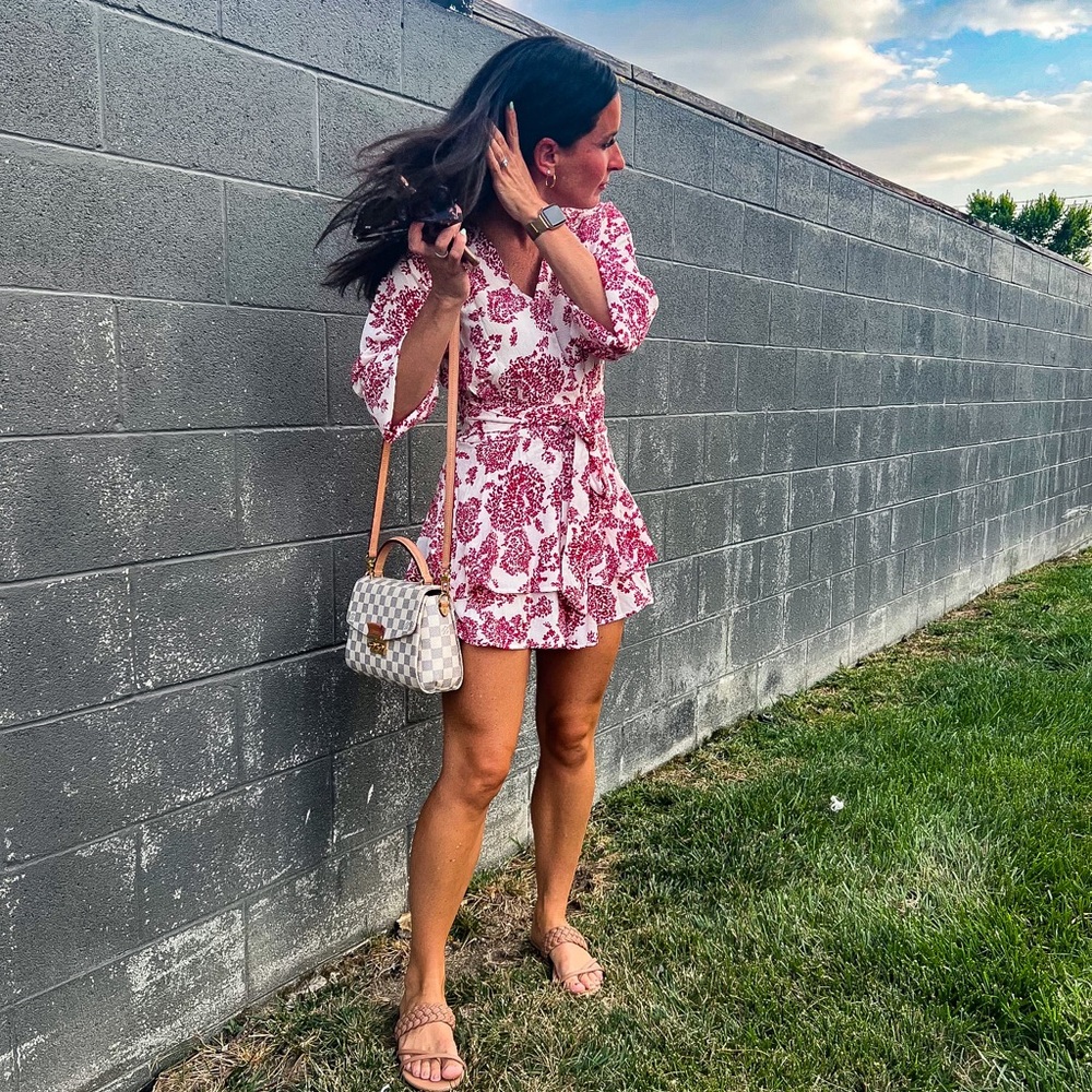 Adorable Romper Floral Print V Neck Baggy Sleeve Waist Tie Layered Ruffles